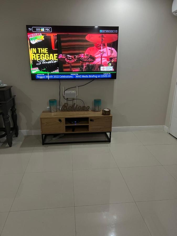Bayfront Villa & Apartment Portmore Ngoại thất bức ảnh