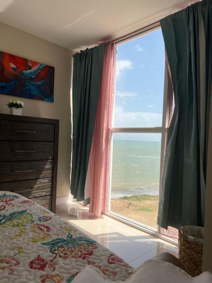 Bayfront Villa & Apartment Portmore Ngoại thất bức ảnh
