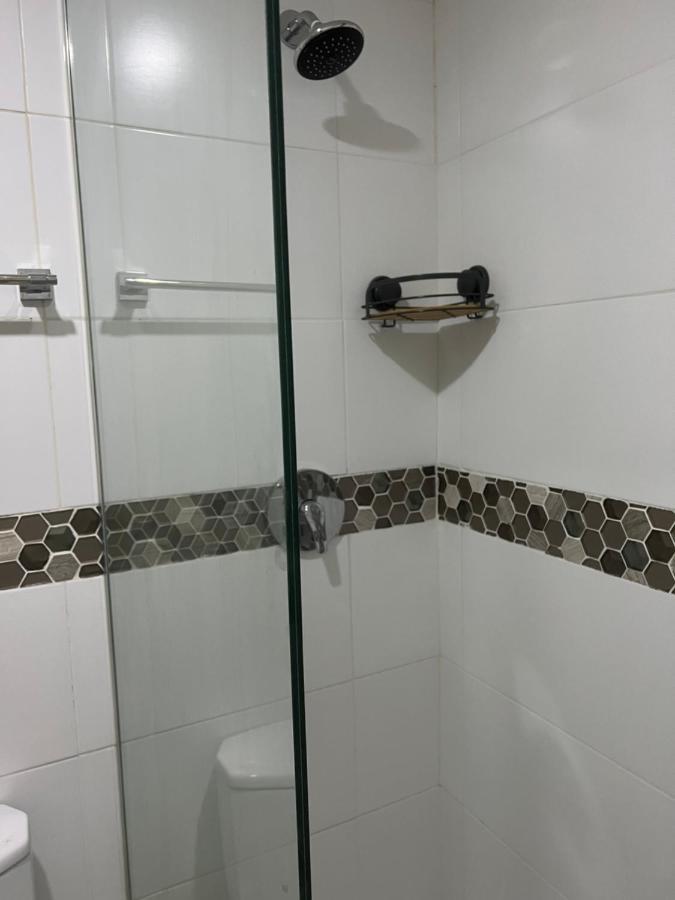 Bayfront Villa & Apartment Portmore Ngoại thất bức ảnh
