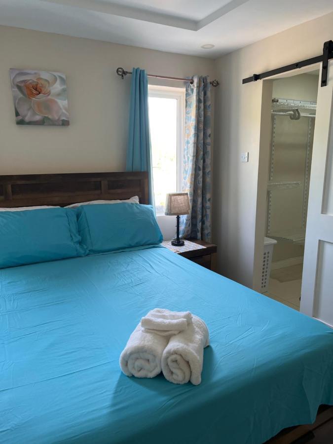 Bayfront Villa & Apartment Portmore Ngoại thất bức ảnh